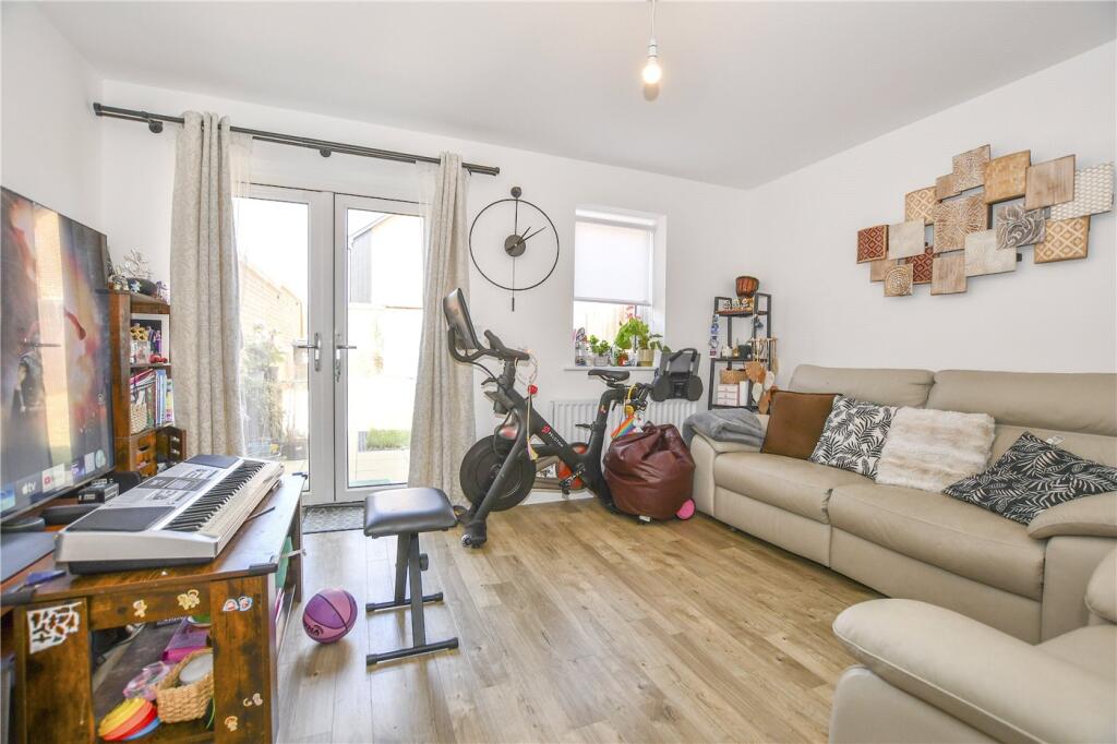 House in Reading, Barkham - View 5
