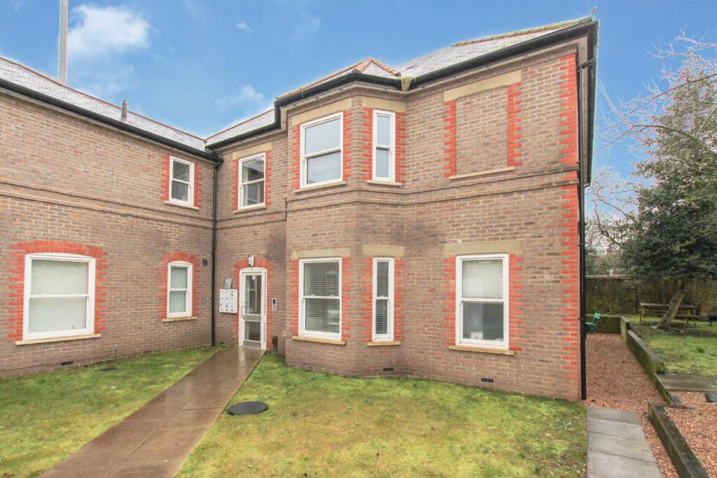 Main image of property: Essex Road