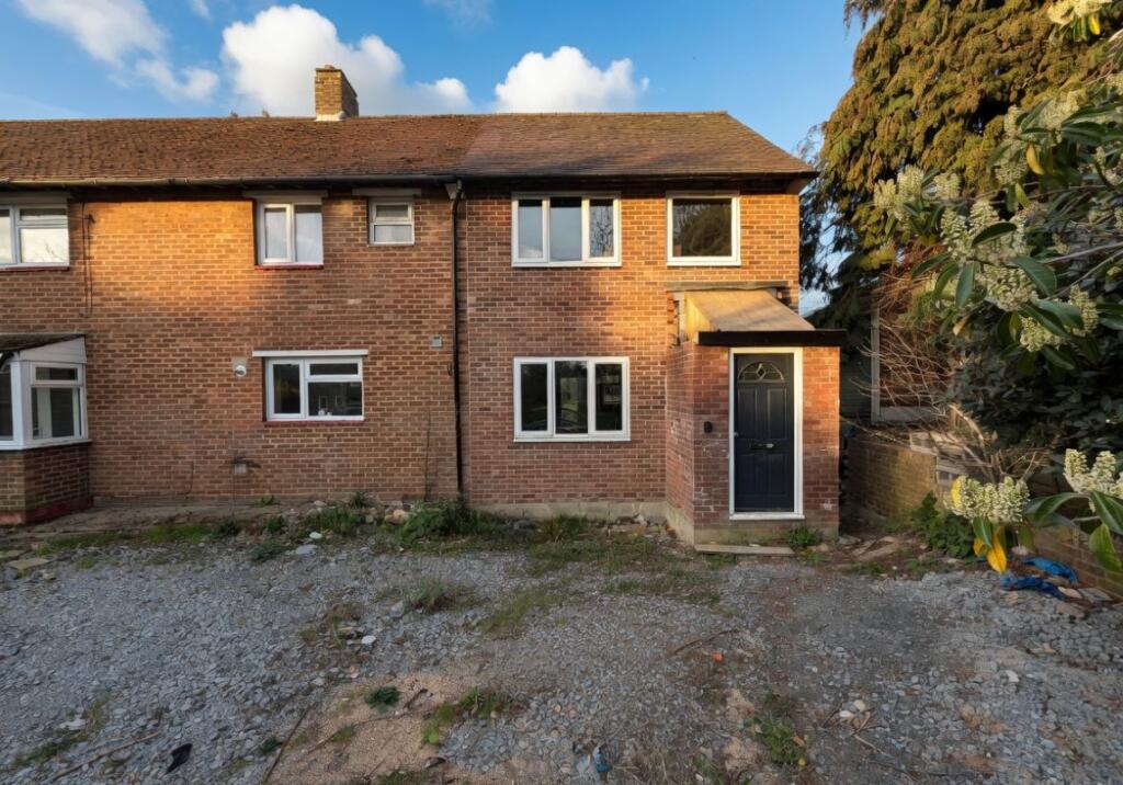 Main image of property: 6a Pembury Close, Bromley, Kent, BR2 7PS
