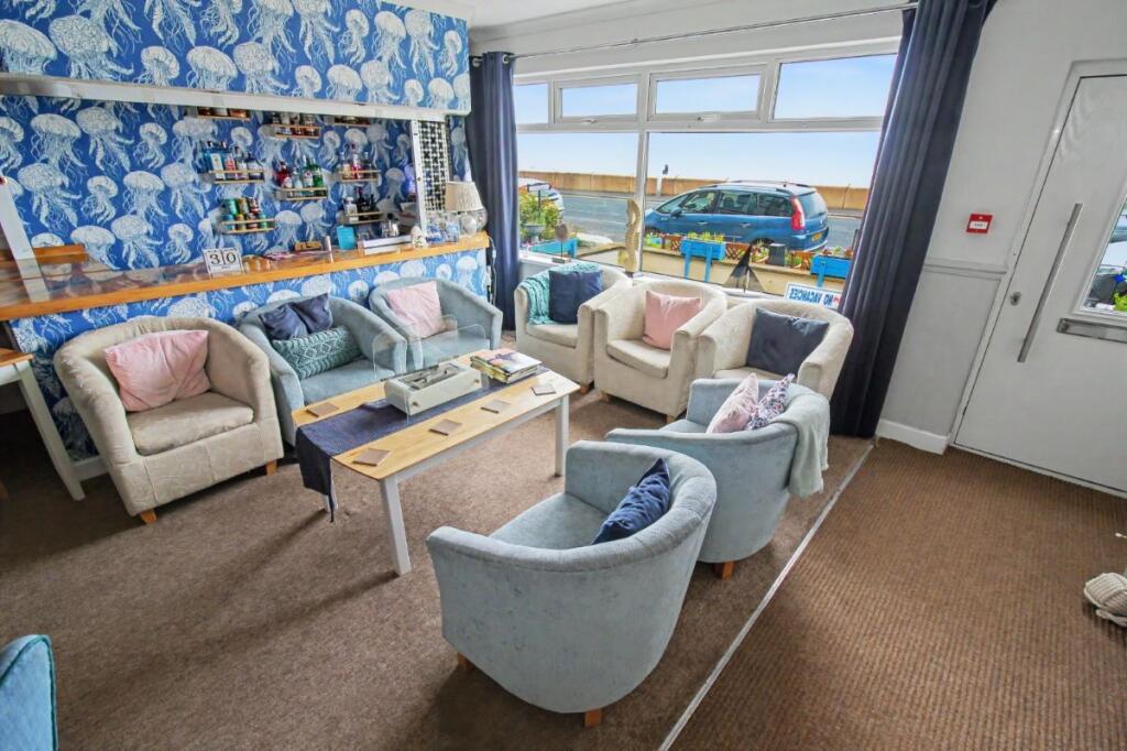 363 Marine Road East, Morecambe, Lancashire, LA4 5AQ photo 4