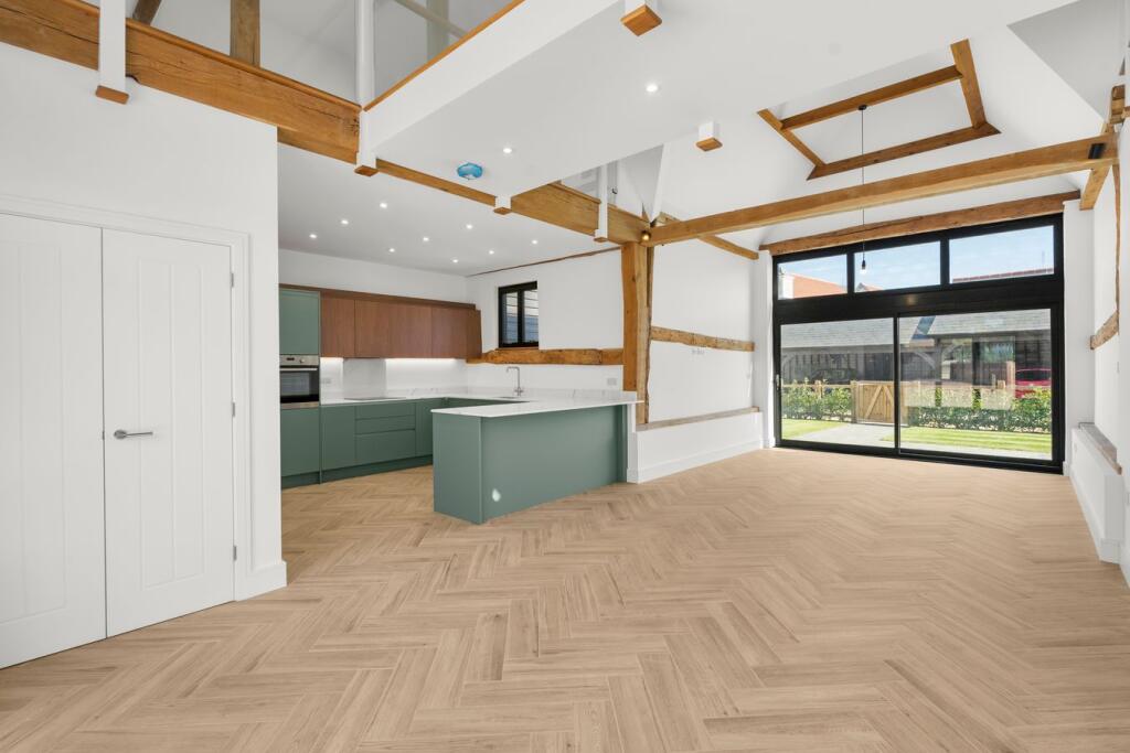 House in Chelmsford - More