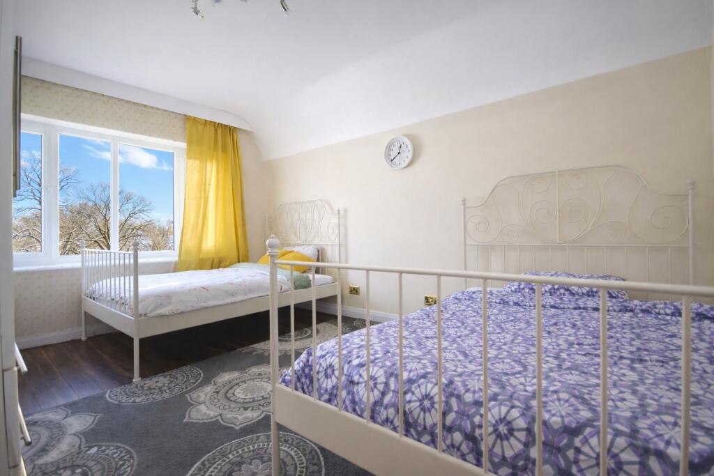 3 bedroom semi-detached house for rent