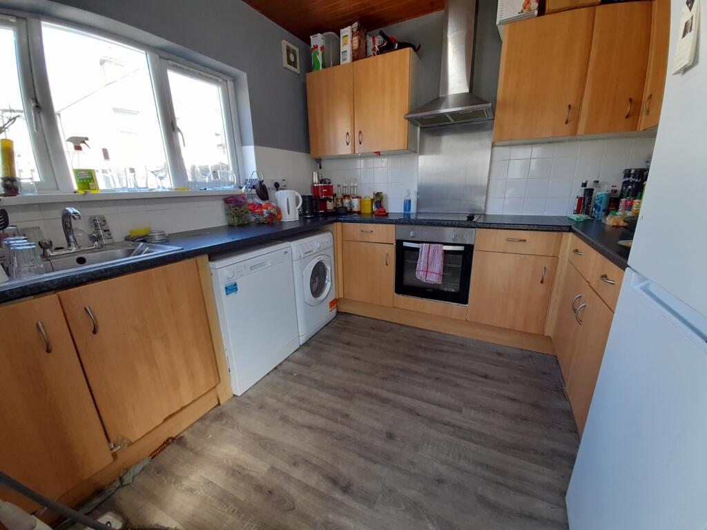 House in Cardiff, Maindy, Cathays - View 2
