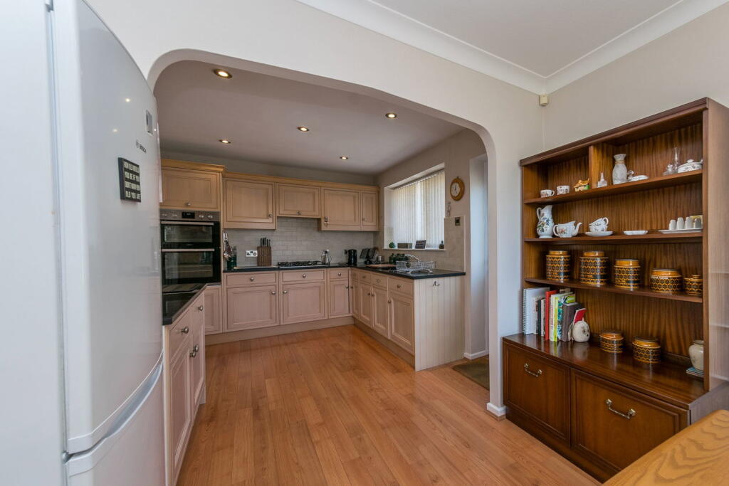 Sycamore Court, Kirkburton, HD8 photo 4
