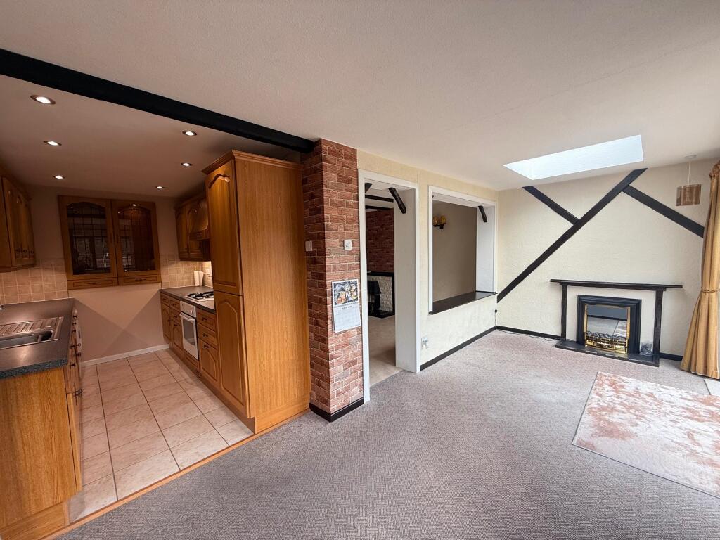 House in Birmingham, Pheasey - View 5