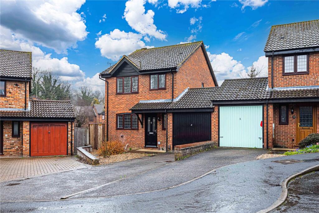 Main image of property: Medwick Mews, Hemel Hempstead, Hertfordshire, HP2