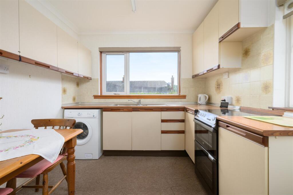 House in Perth - View 4