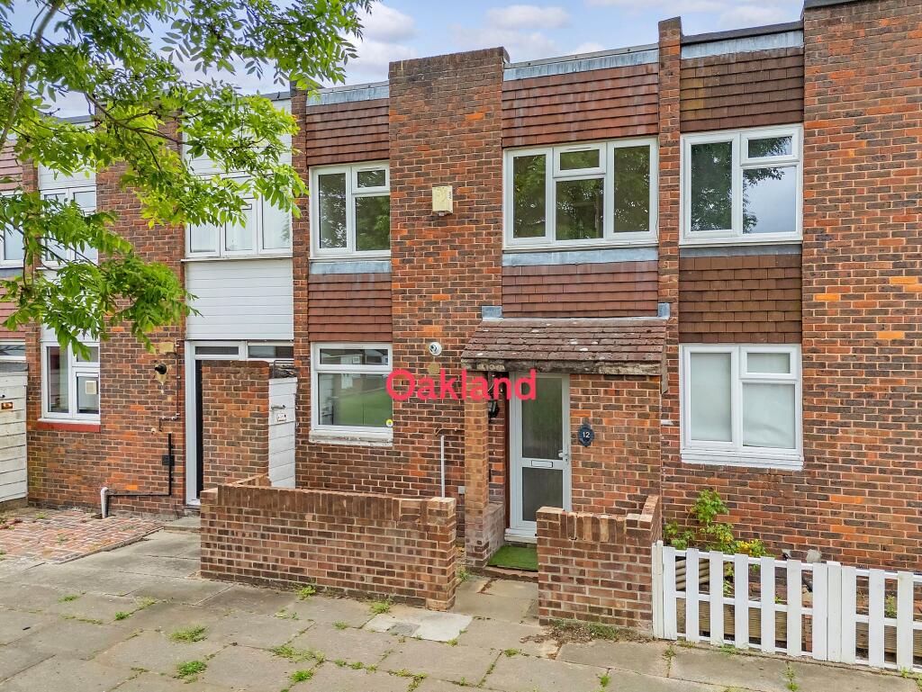 Main image of property: Stanway Close, Chigwell, IG7