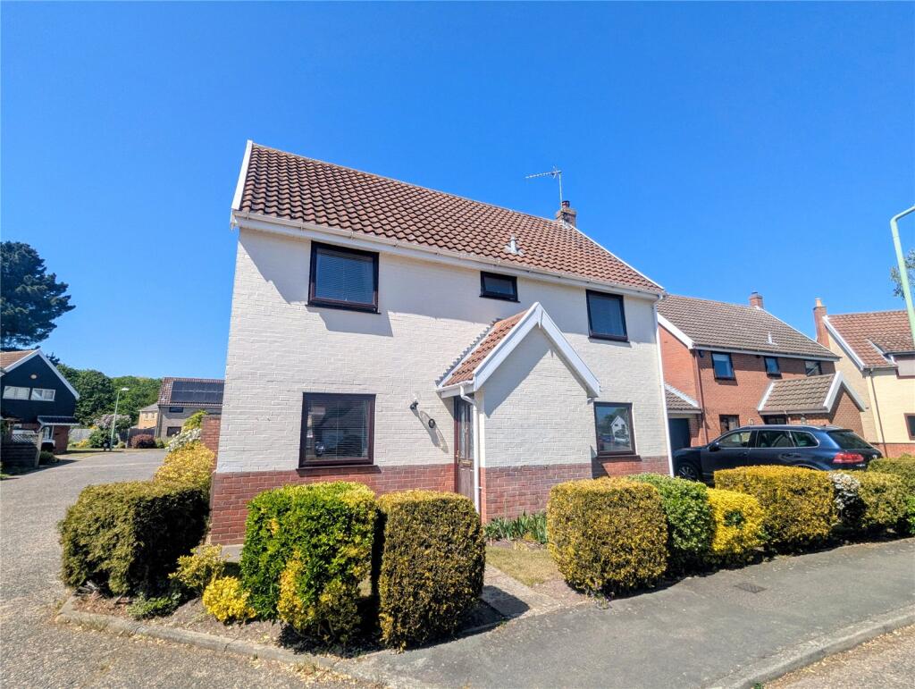 Main image of property: Farriers Close, Martlesham Heath, Ipswich, IP5