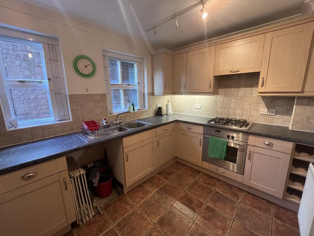 Apartment in Hungerford, Eddington - View 4