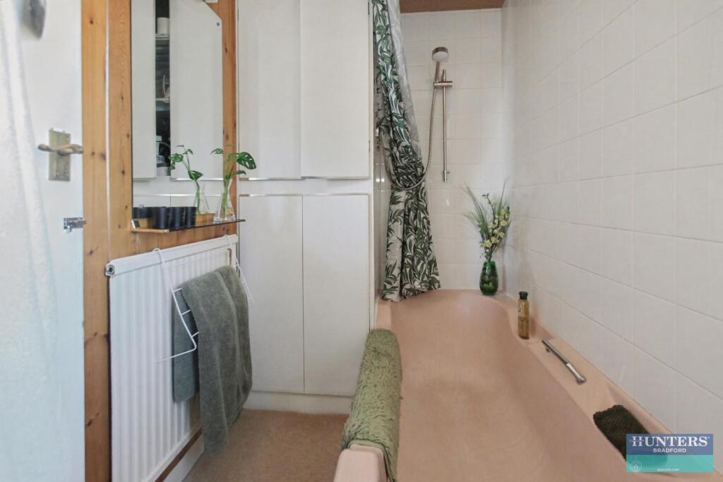 Additional image 22 of Abb Scott Lane Low Moor, Bradford, BD12 0EN