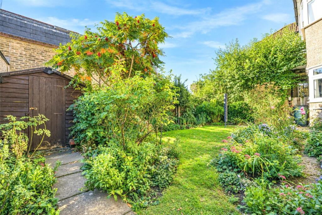 Apartment in London, Cordwell Estate, Hither Green - View 3