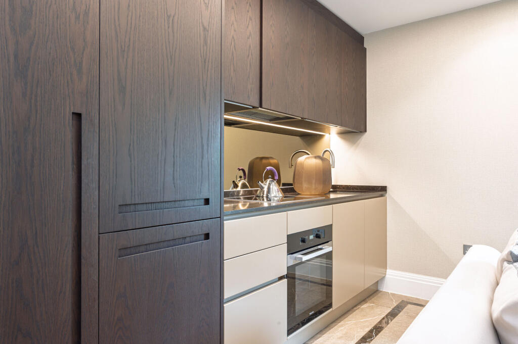 Apartment in London - More