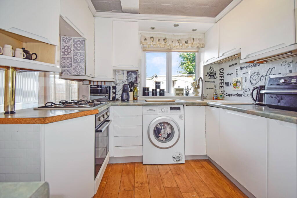 House in Preston - View 5