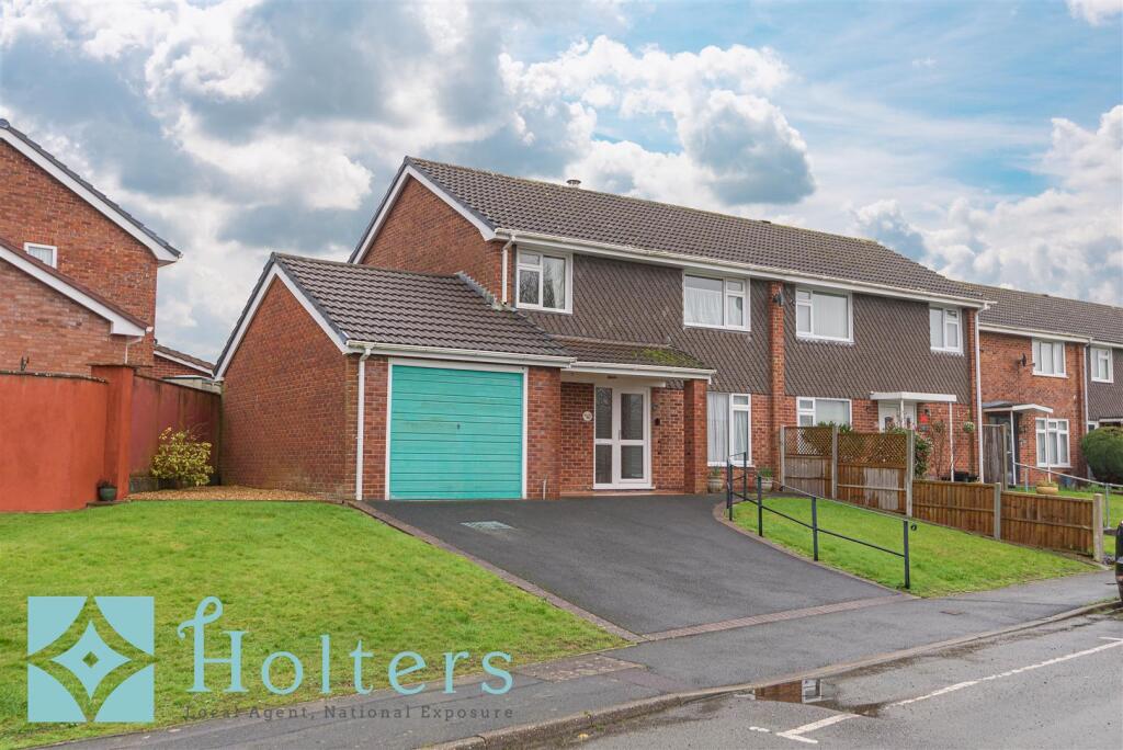 Main image of property: Maes Y Dre, Caersws