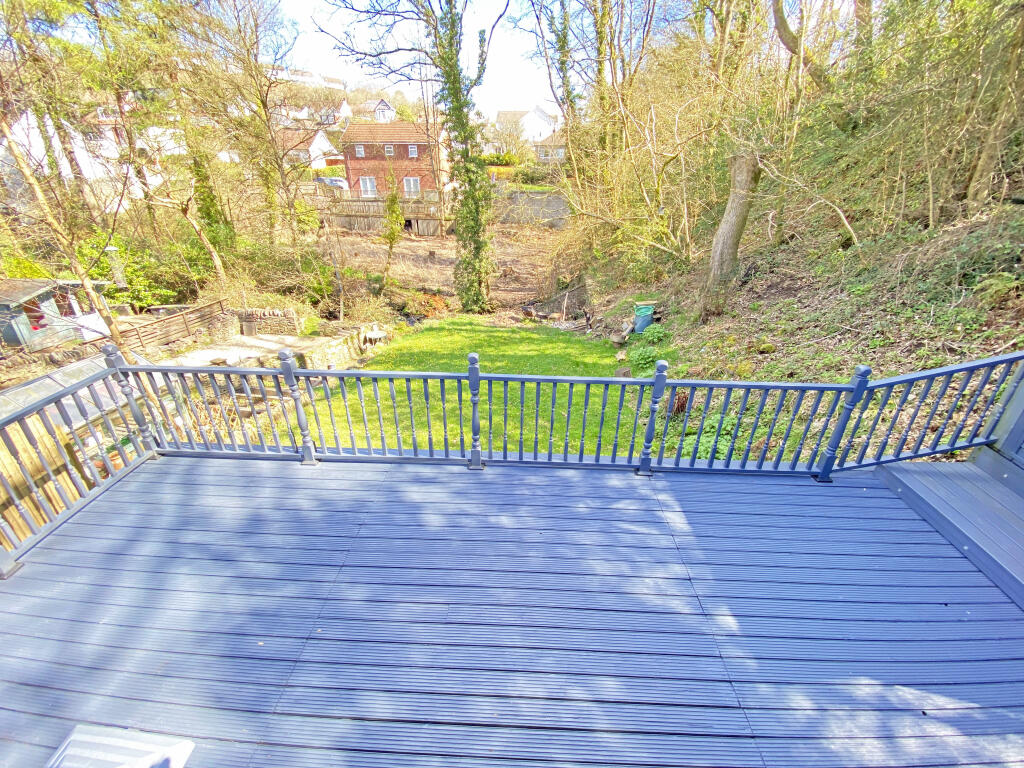 Penallta Road, Ystrad Mynach, Hengoed, CF82 7BG photo 4