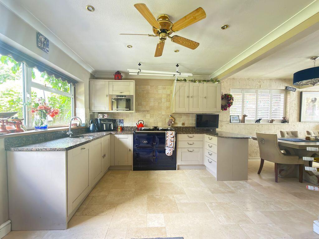 Strathavon Close, Cranleigh - View 4