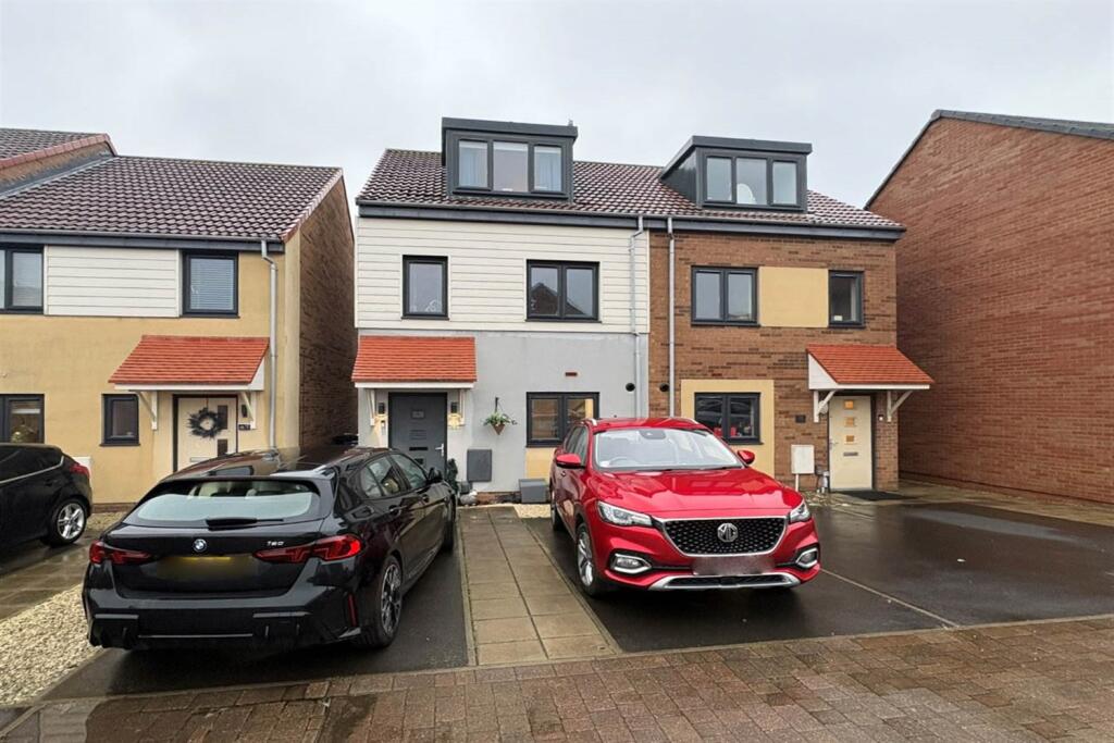 Garden Gate Drive, South Shields photo 4
