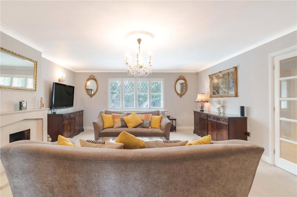 House in Corfe Mullen - View 3