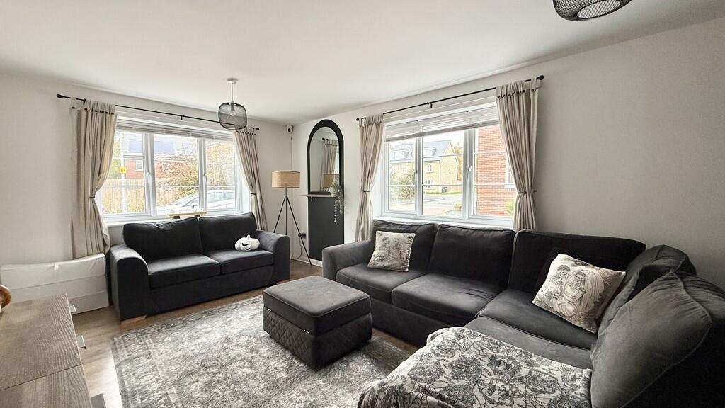 Callum Way, Westbury photo 3