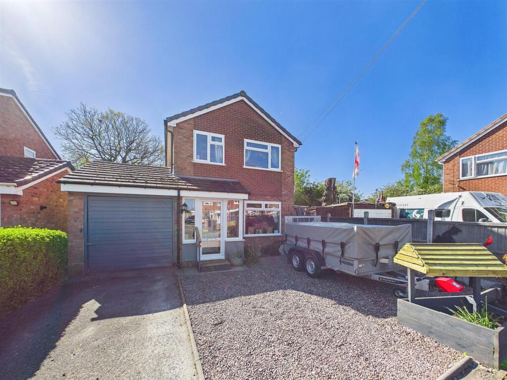 Main image of property: Oaklands Close, Lichfield