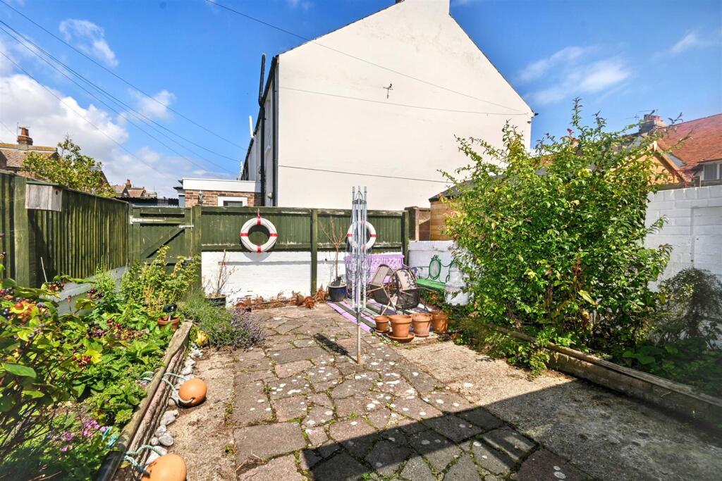 Seaford Road, Eastbourne photo 4
