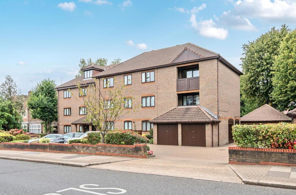 Main image of property: Hendon Lane, Finchley