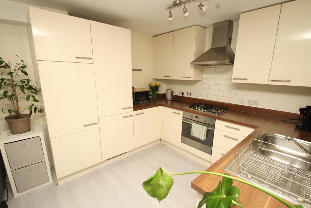 Apartment in London, Broom Hill, Goddington - View 5