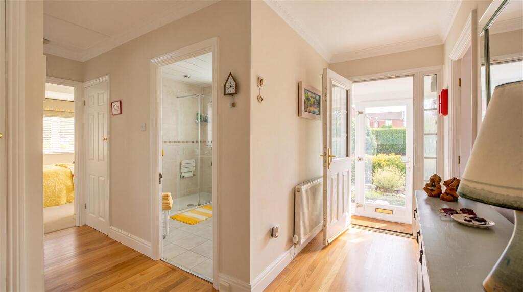 House in Newcastle upon Tyne, Tyne and Wear - More