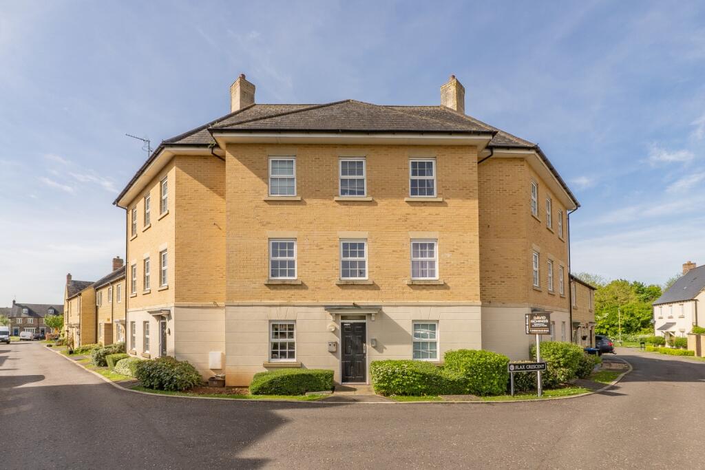 Main image of property: Flax Crescent, Carterton, Oxfordshire, OX18