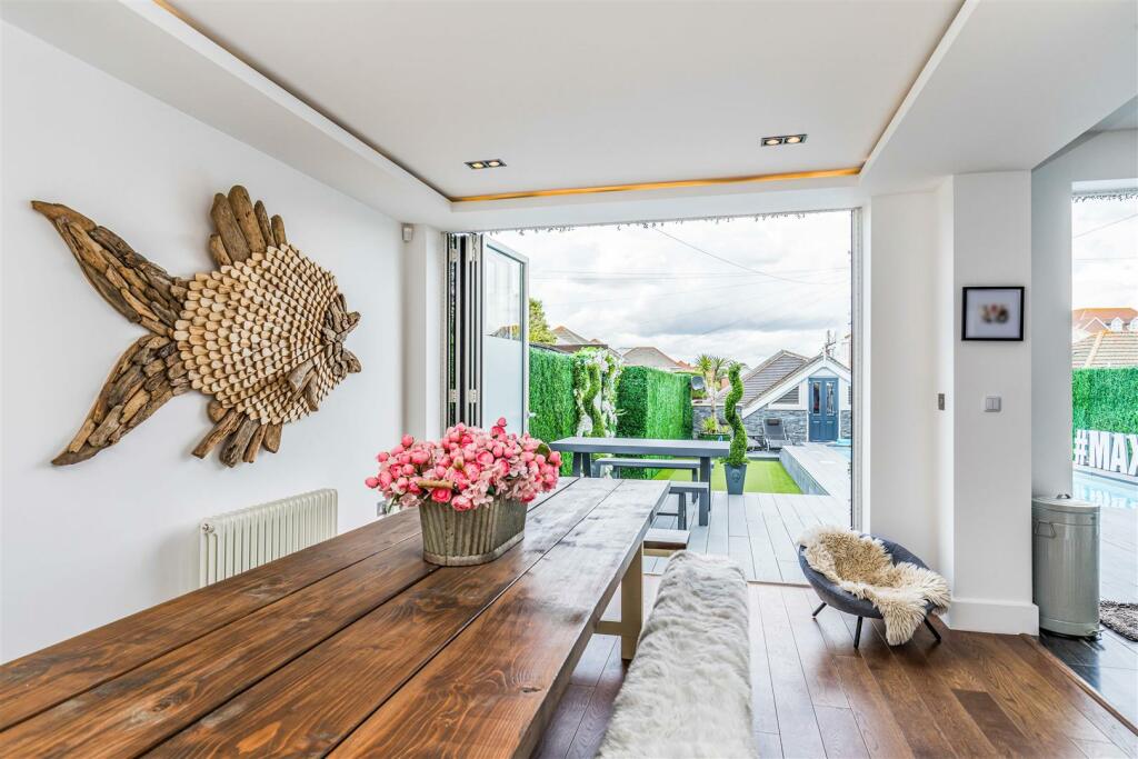 House in Christchurch, Southbourne, Bournemouth - View 4