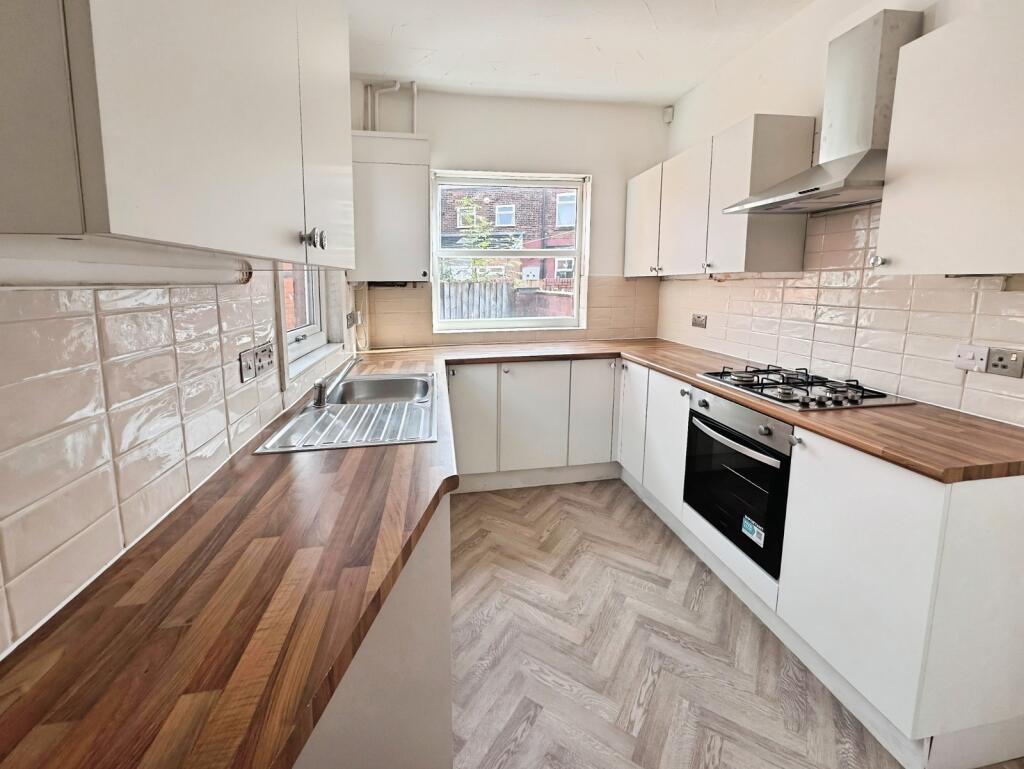 House in Salford, Greater Manchester - View 5