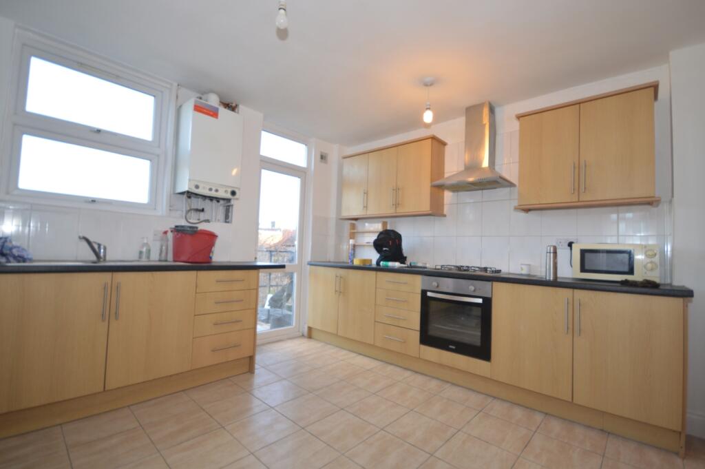 Main image of property: High Street North, East Ham, London, E6 