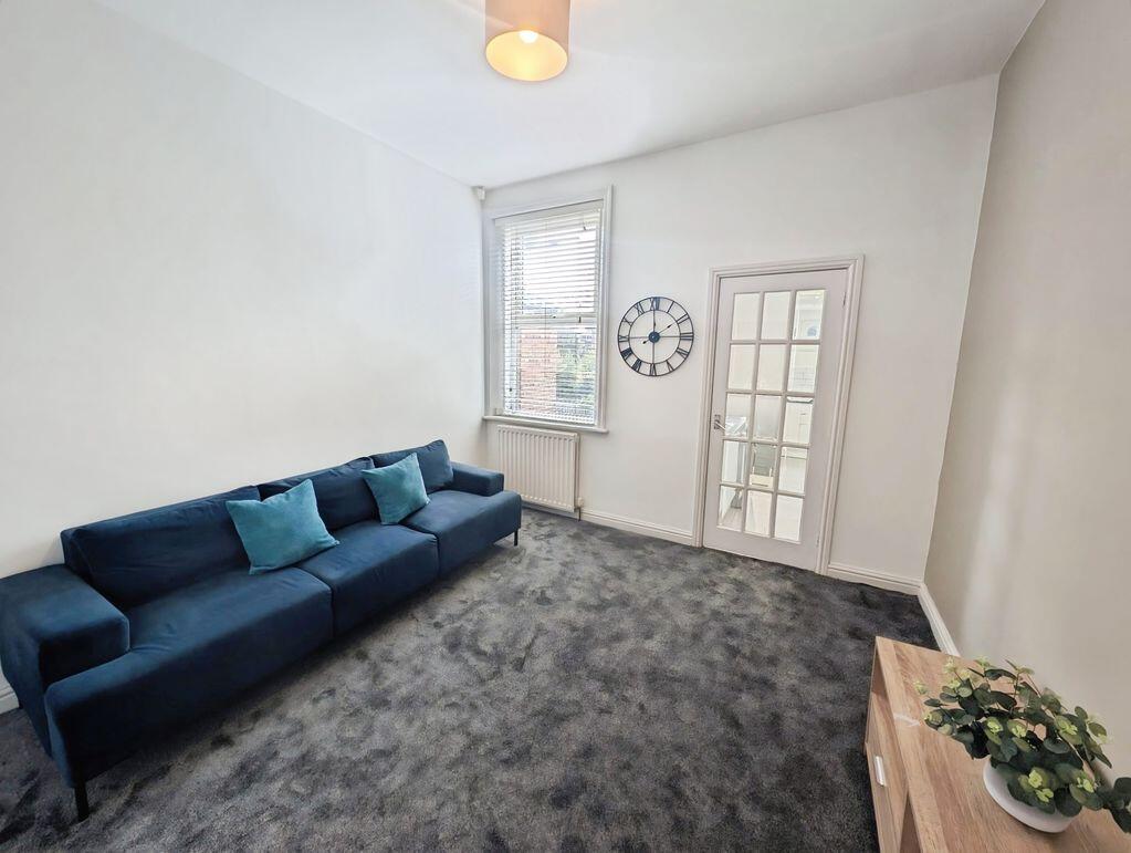 Apartment in Newcastle upon Tyne, Tyne and Wear - View 2