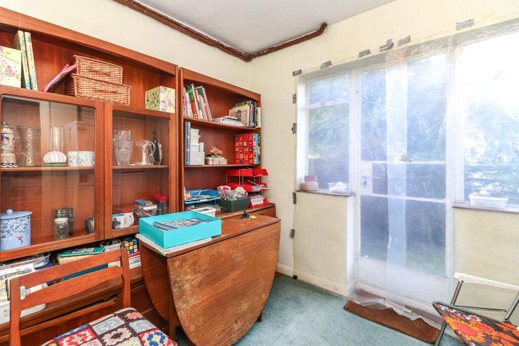 Gallows Hill Lane, Abbots Langley, WD5 - More