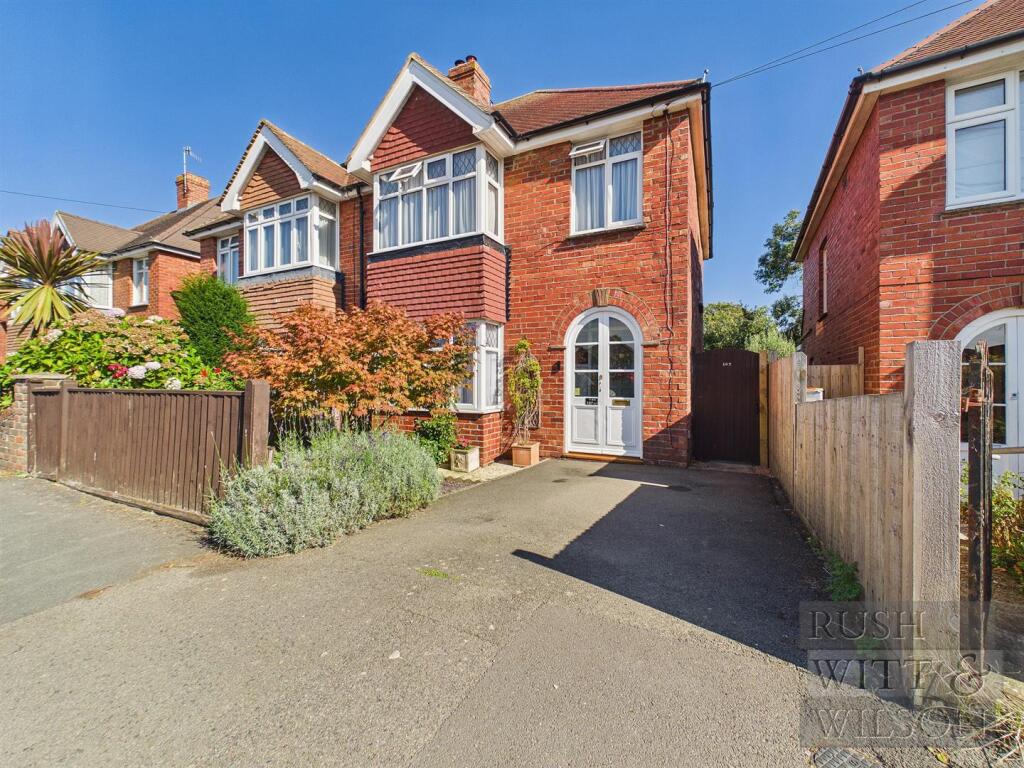 3-bed semi-detached on Buxton Drive, Bexhill-On-Sea, £317,500