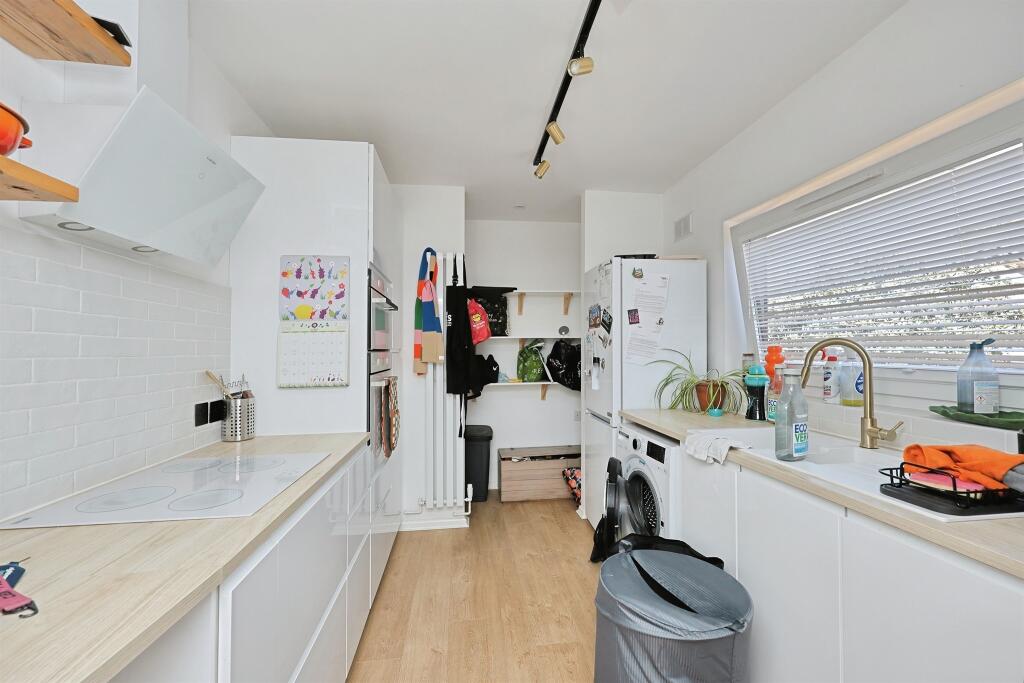 Apartment in Norwich, Norfolk - View 3