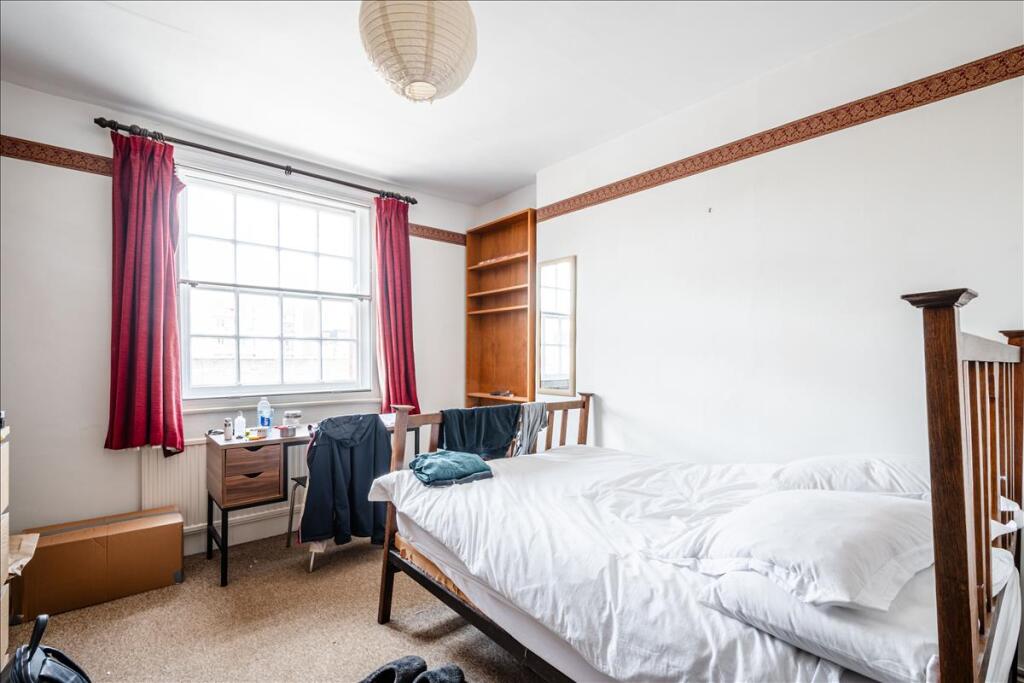 Apartment in London - View 3