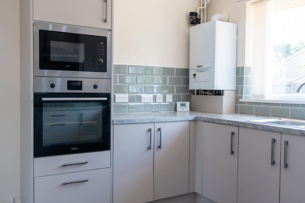 Hall Road, Lowestoft, NR32 3AW photo 4