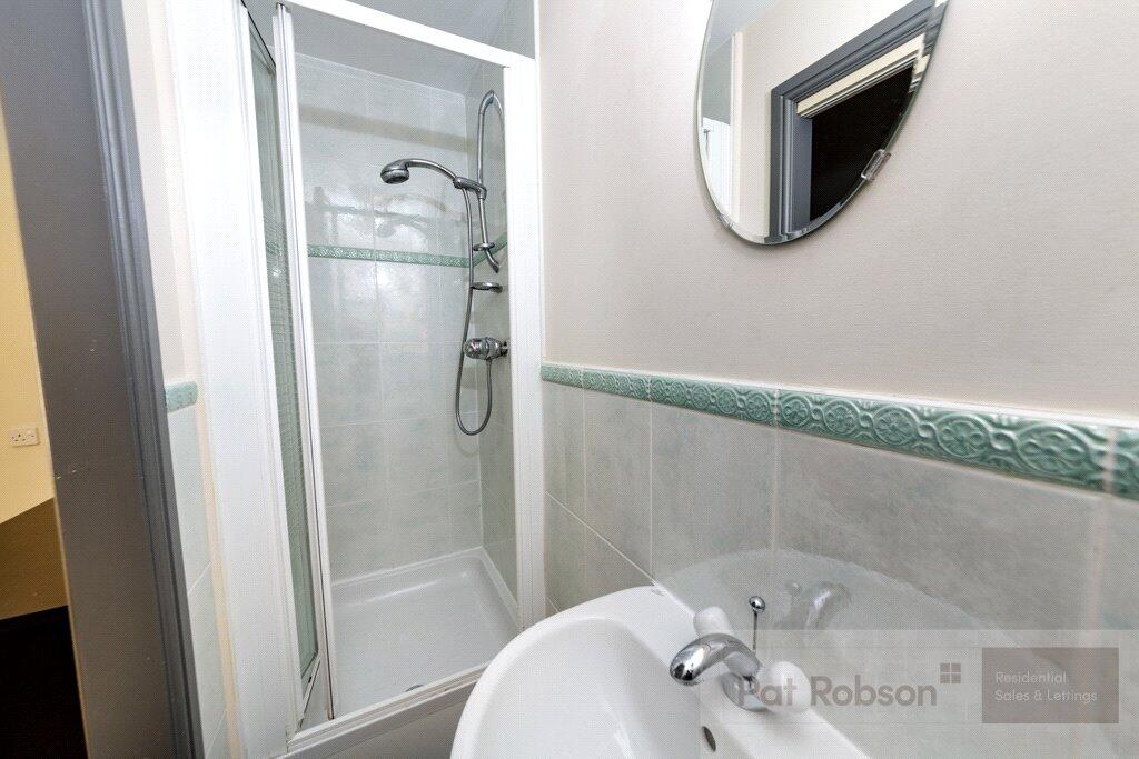 2 bedroom house for rent