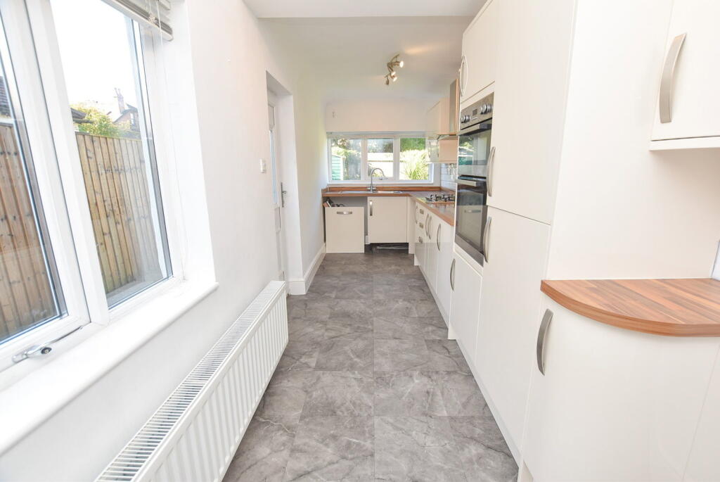 Heather Dene, Bromborough photo 4