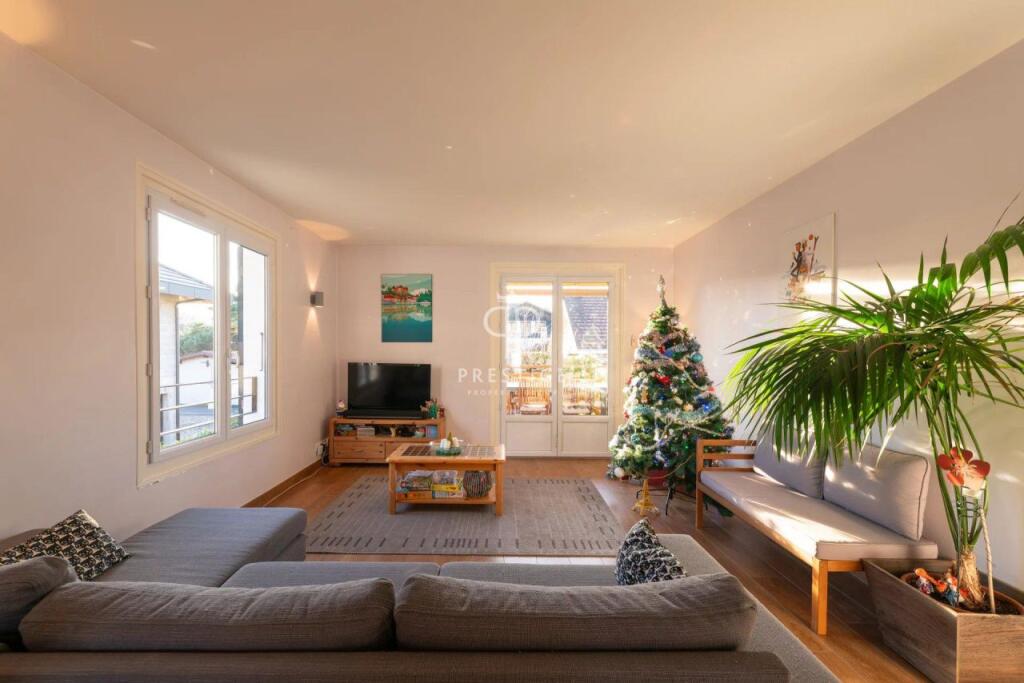 Main image of property: Rhone Alps, Haute-Savoie, Annecy-le-Vieux