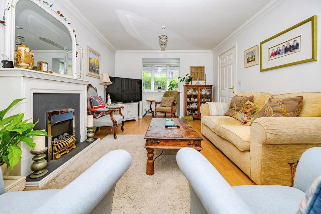 House in Luton, Leagrave - View 3