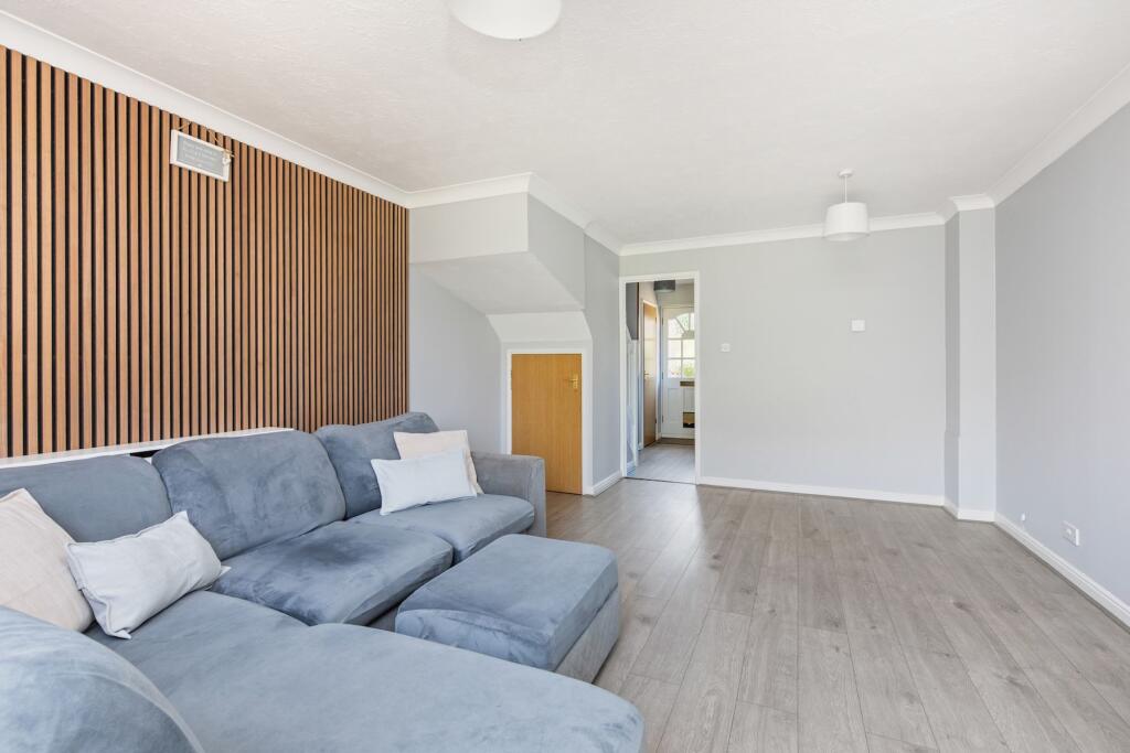 House in Horsham, Roffey, North Horsham - View 3