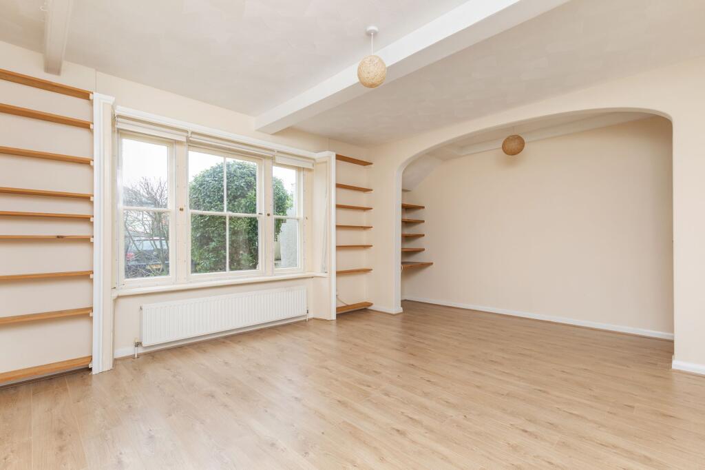 Cheriton Road, Winchester, SO22 - View 2