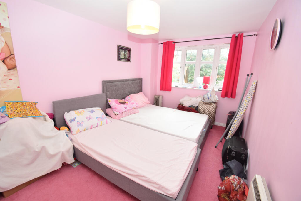Apartment in Manchester, Whalley Range - View 5