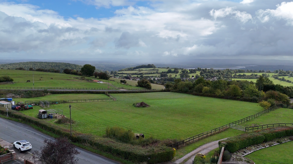Abbots Road, Cinderford, Gloucestershire, GL14 3BN photo 2