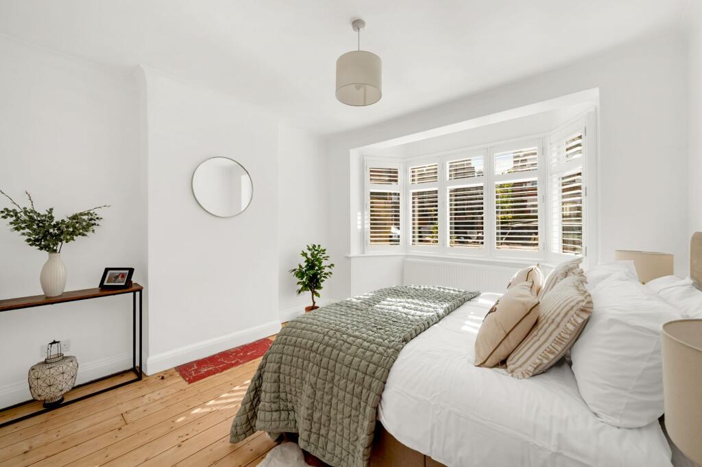 Apartment in London - View 3
