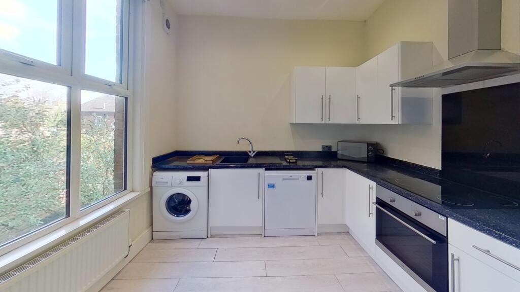 Main image of property: Flat 2, 79 Forest Road West, The Arboretum, Nottingham, NG7 4ER