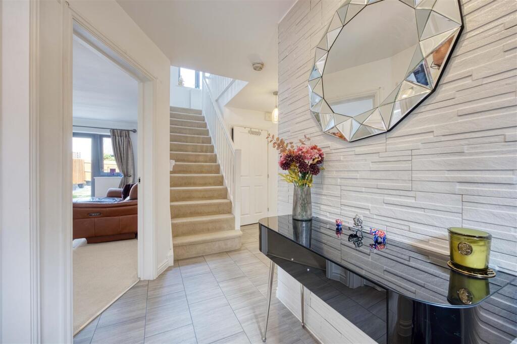 House in London, Cowley - View 4